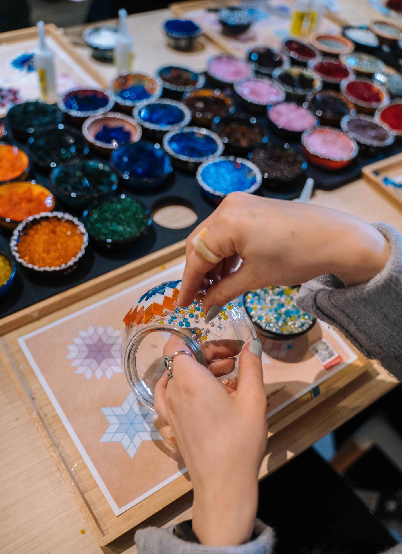 Mosaic Classes in Valdora